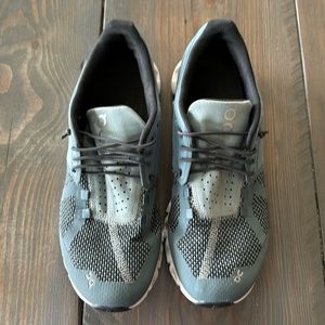 On Cloud 2 Tide/Magnet Running Shoes Women's 8 US (19.99197)